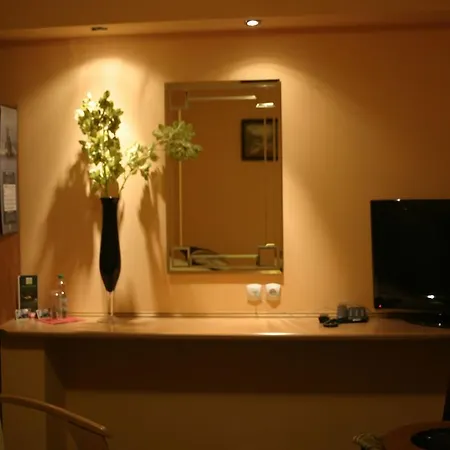 Pensjonat Rezydencja Parkowa *