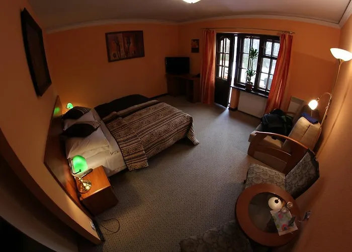 Habitación en casa particular Pensjonat Rezydencja Parkowa