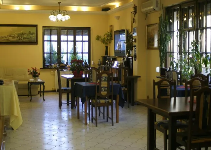 Habitación en casa particular Pensjonat Rezydencja Parkowa *