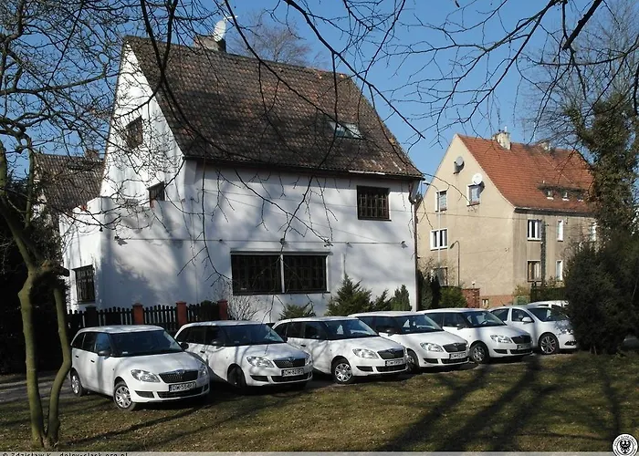 Pensjonat Rezydencja Parkowa Privatunterkunft Breslau
